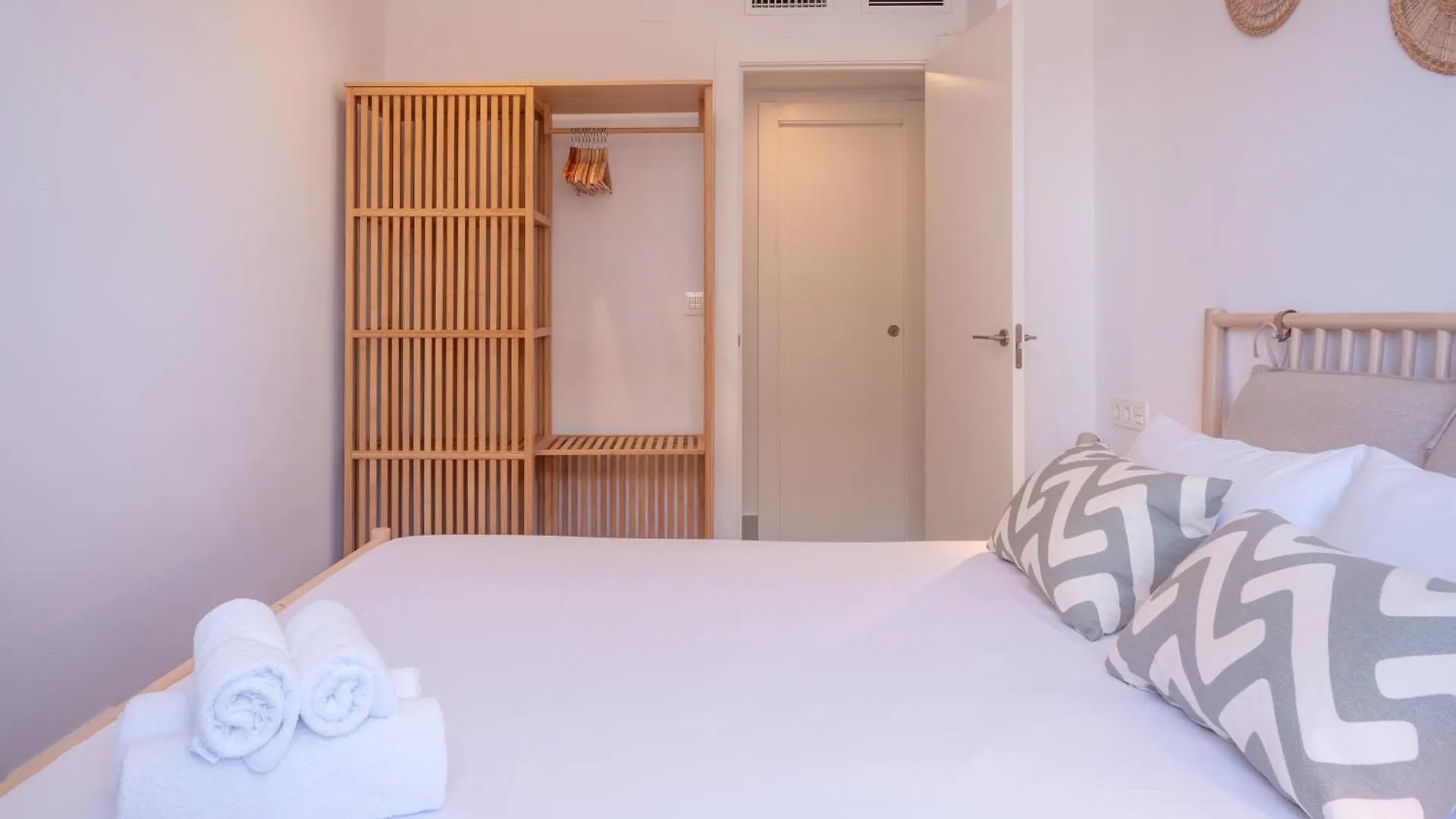 Bright Apartment With Views 3 Bedrooms 2 Bathrooms Malaga