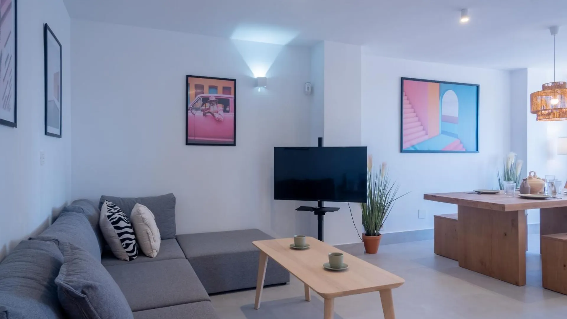 Bright Apartment With Views 3 Bedrooms 2 Bathrooms Malaga