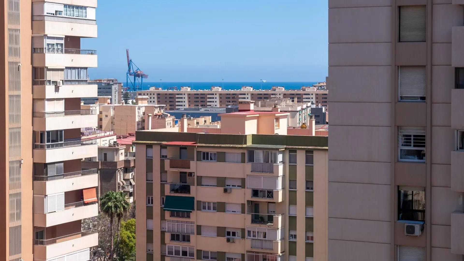 Bright Apartment With Views 3 Bedrooms 2 Bathrooms Малага 0*,